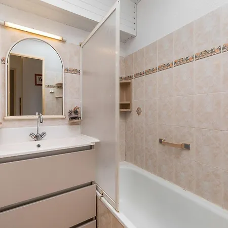 Cozy Beachside In Apartament Agde